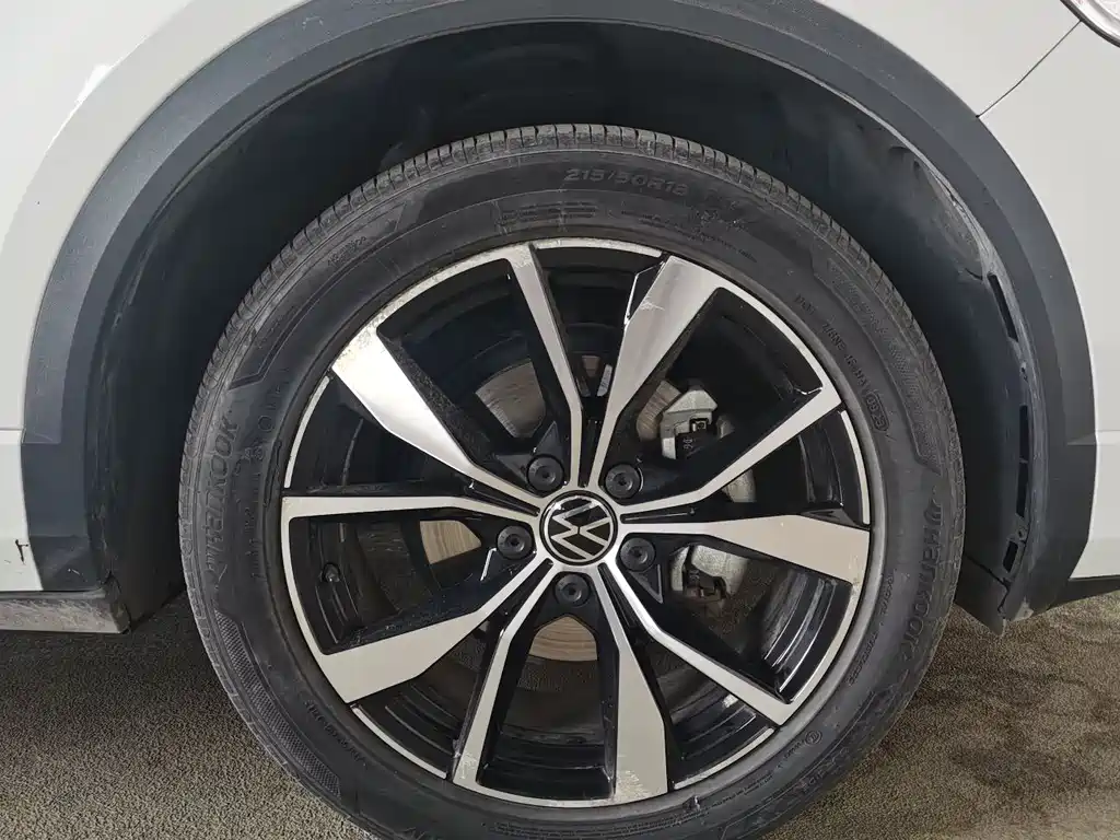 VOLKSWAGEN T ROC EXPLORING SONGS