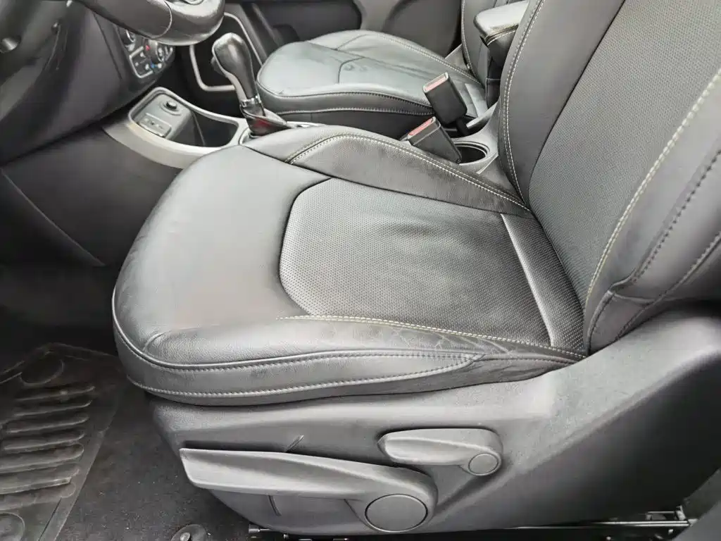 Jeep Compass — миниатюра 20
