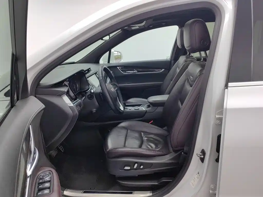 Cadillac XT6 — миниатюра 10