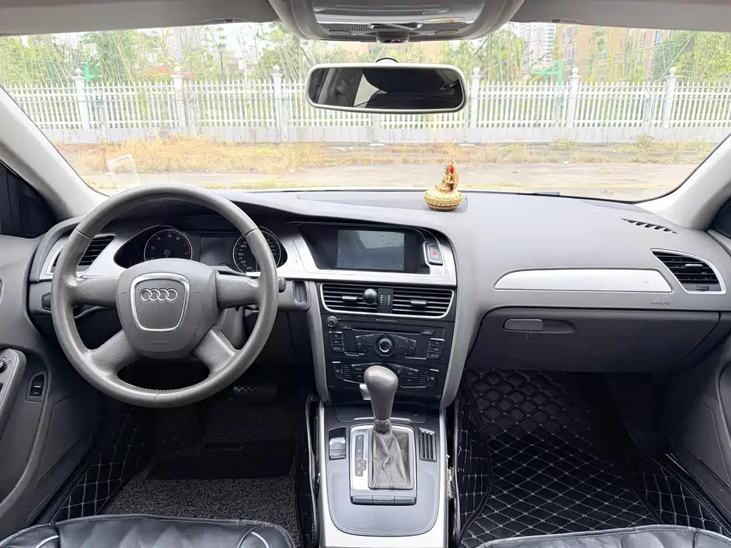 Audi A4L — миниатюра 5