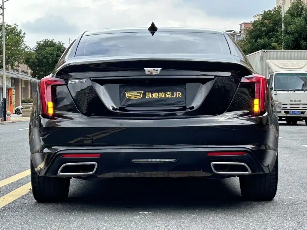 Cadillac CT5 — миниатюра 5