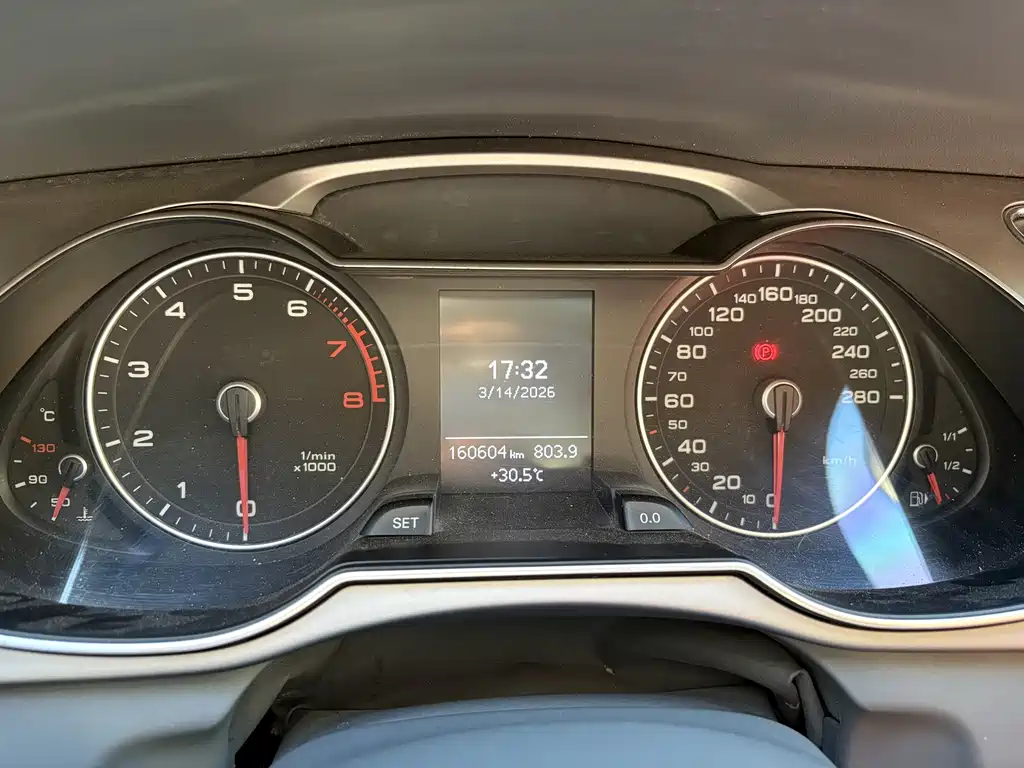 Audi A4L — миниатюра 21