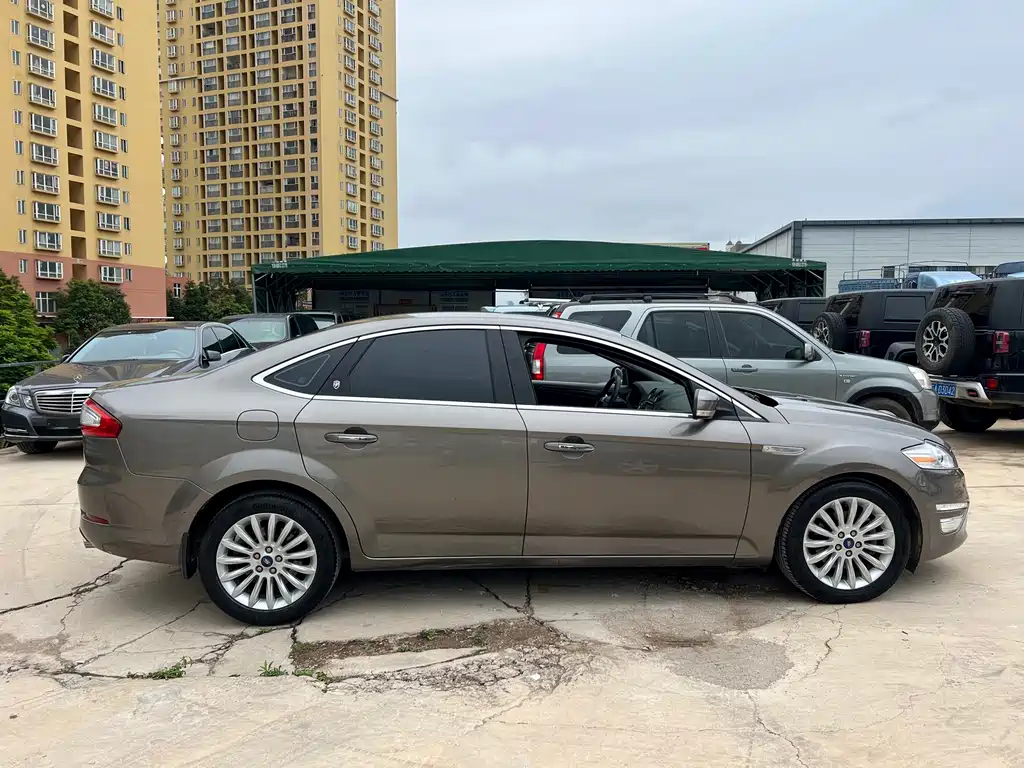 Ford Mondeo Zhisheng — миниатюра 9