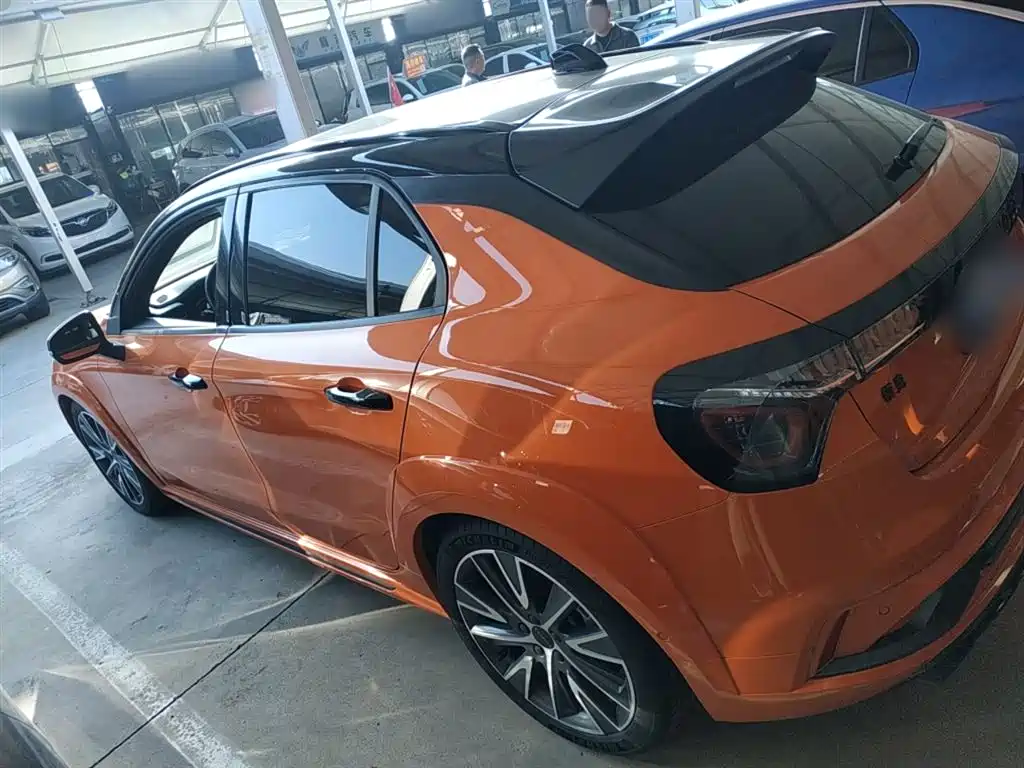 LYNK & CO. 02 HATCHBACK