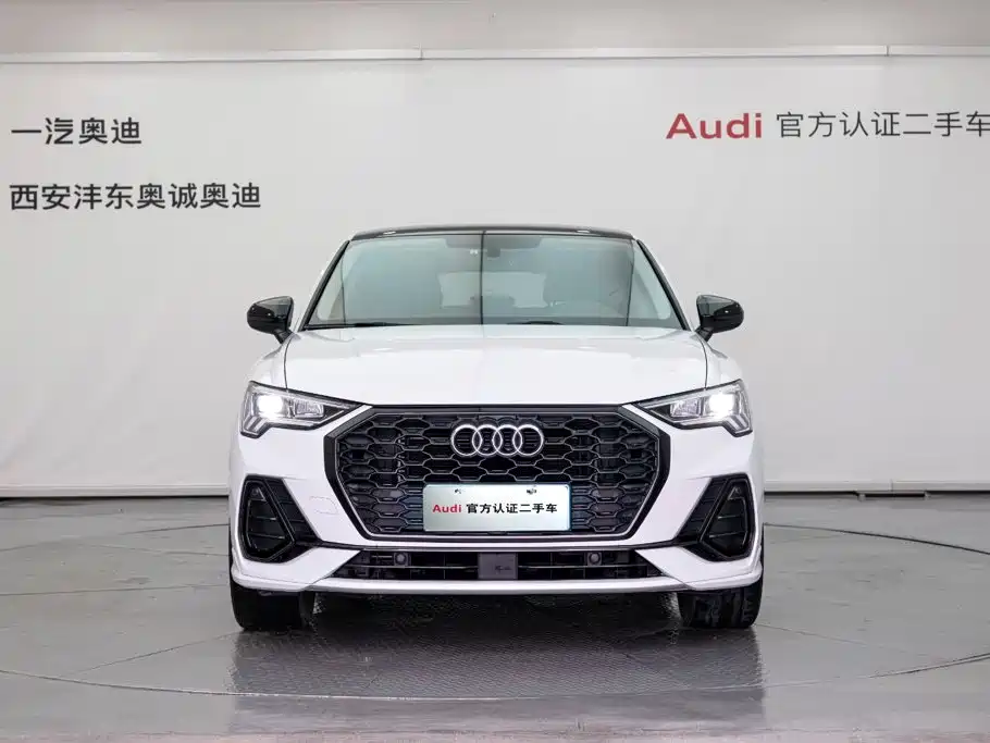 Audi Q3 Sportback 2020 — фото 2