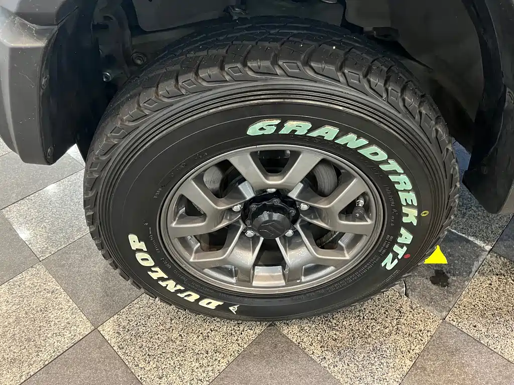 Suzuki Jimny — миниатюра 10