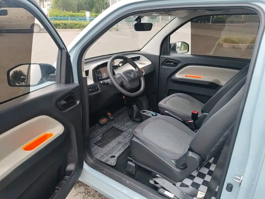 Wuling MINIEV — миниатюра 16