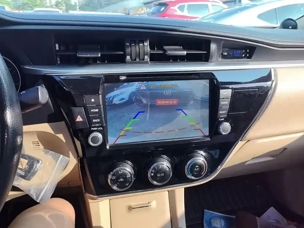 Toyota Corolla — миниатюра 13
