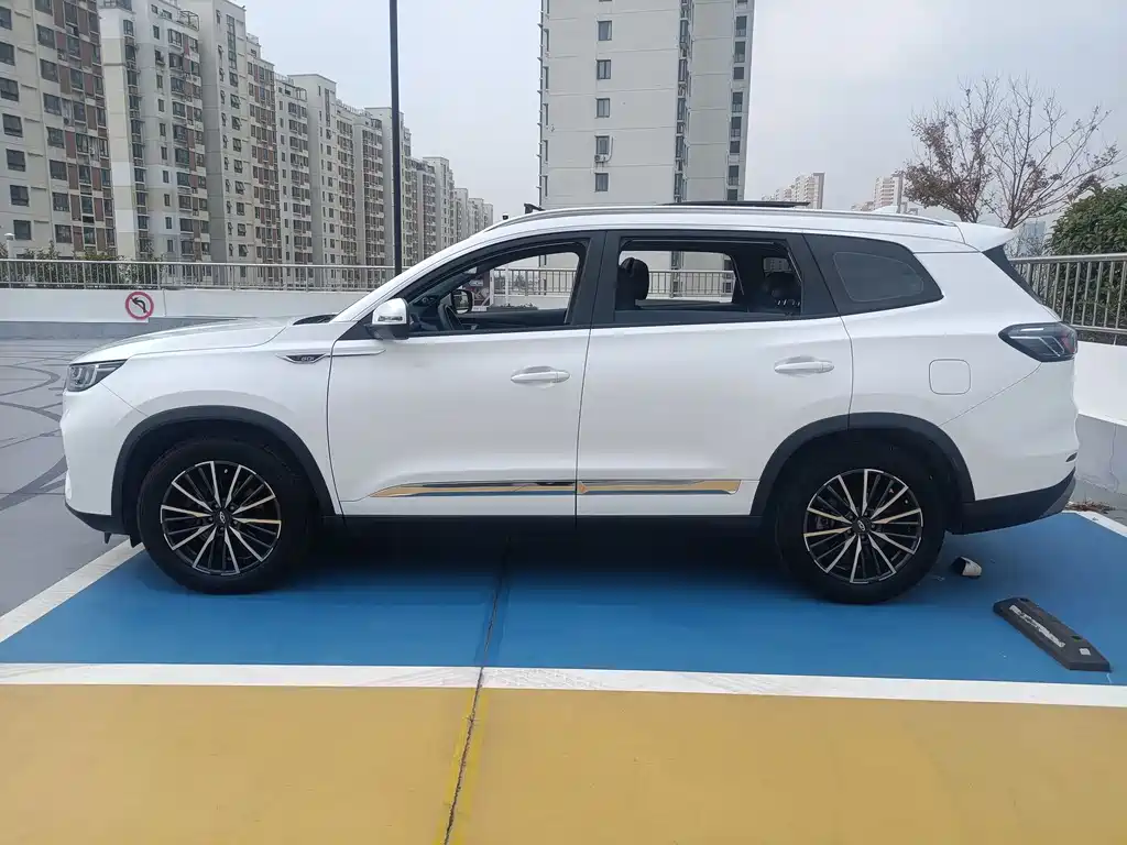 CHERY TIGGO 8 PLUS