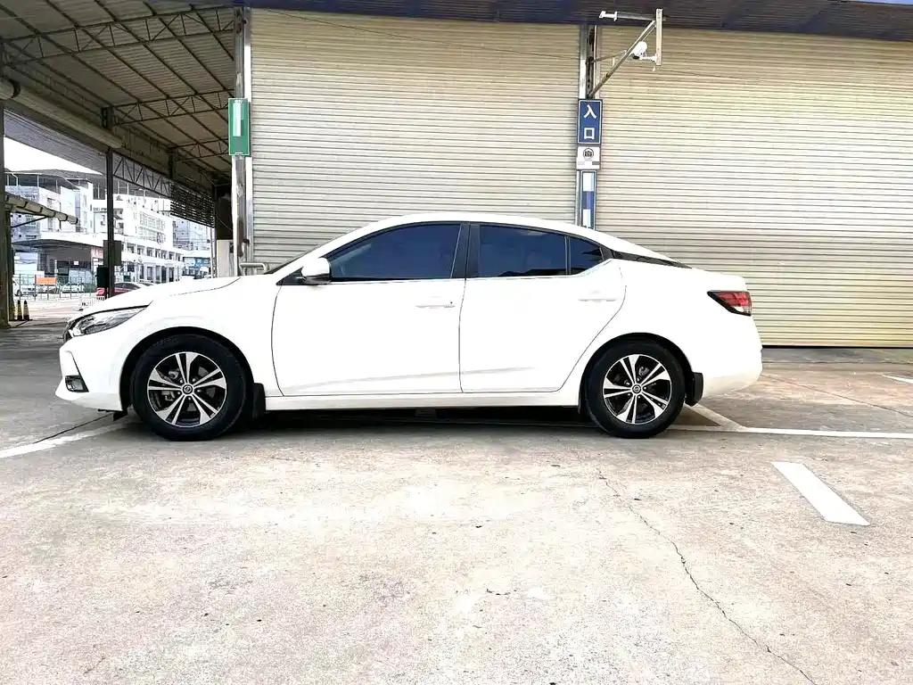 Nissan Sylphy — миниатюра 4