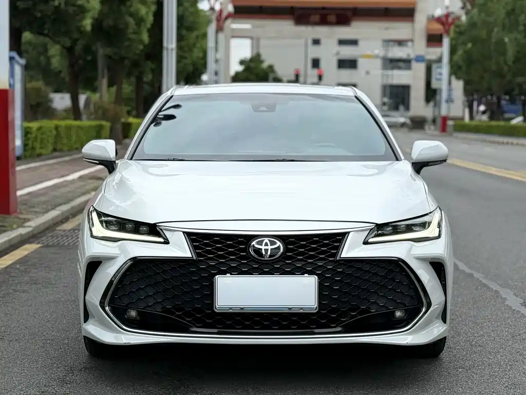 Toyota Avalon — миниатюра 12