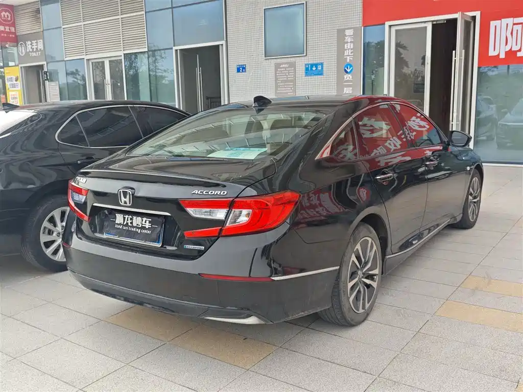 Honda Accord — миниатюра 4