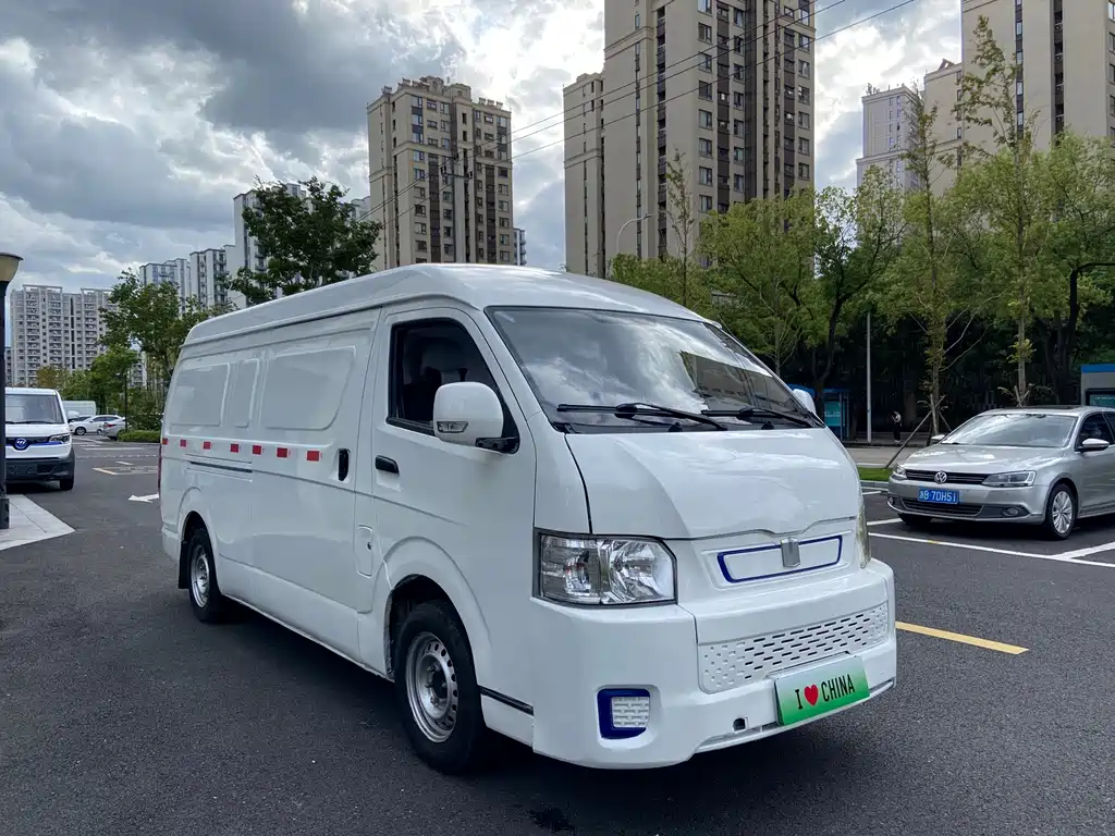 Yuan Cheng Yuan Cheng Xingxiang E6 — миниатюра 3