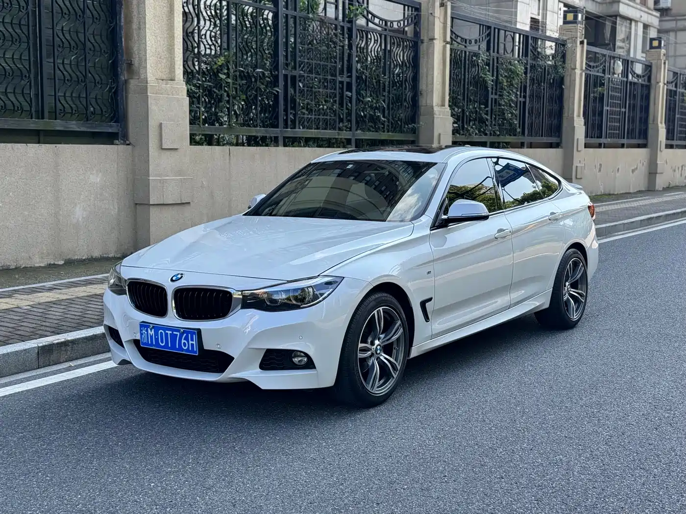 宝马3系GT 2020款 320i M运动套装 2021