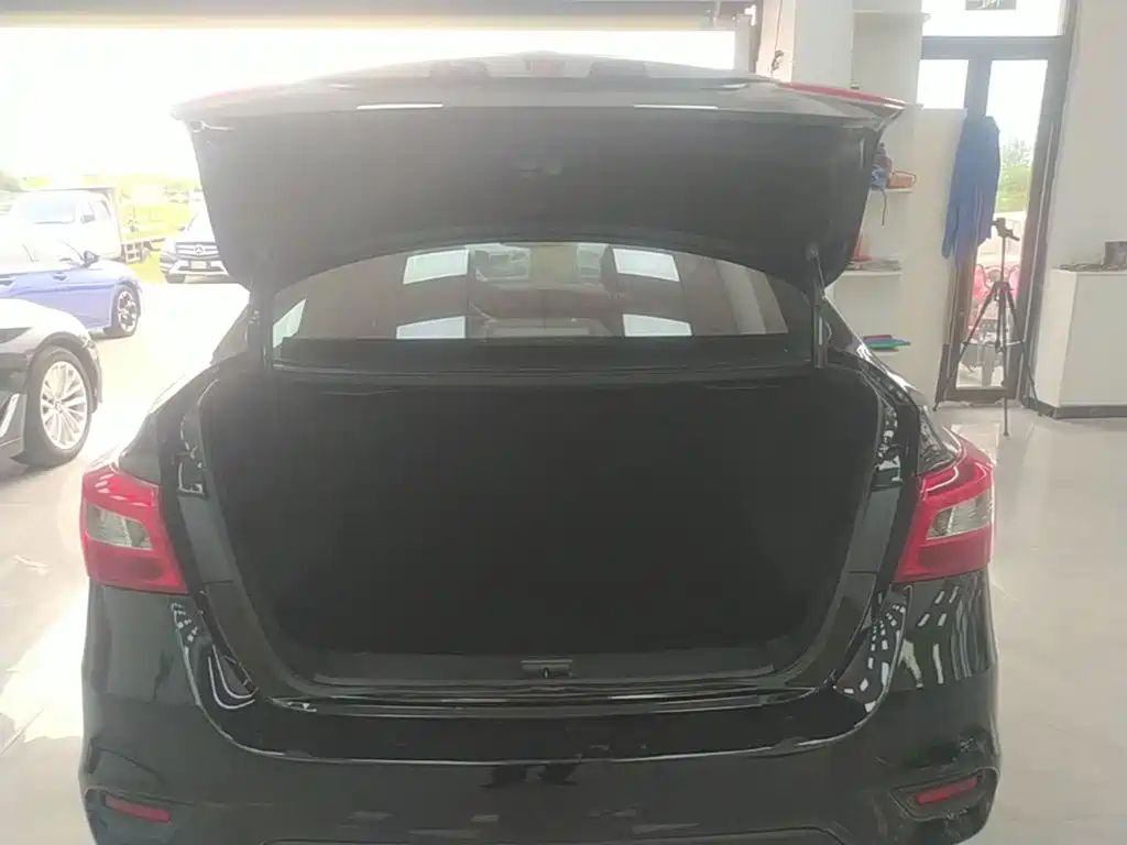 Nissan Sylphy — миниатюра 19