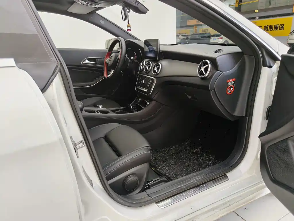 Mercedes-Benz CLA (Import) — миниатюра 5