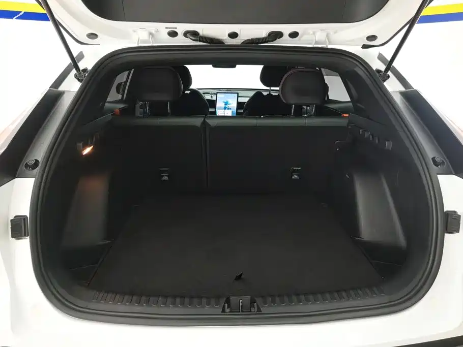 Geely Boyue — миниатюра 4