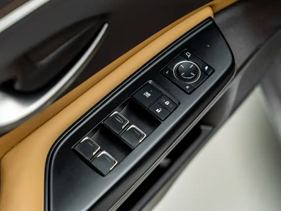 Lexus ES — миниатюра 17