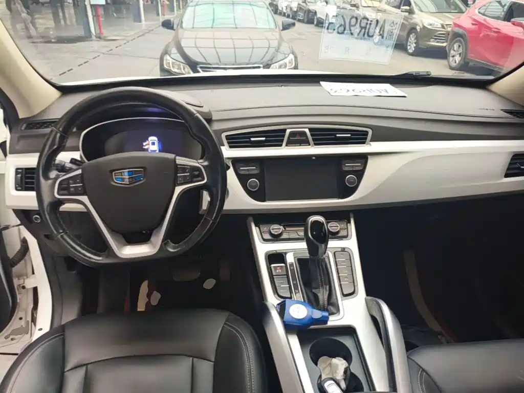 Geely Boyue — миниатюра 10