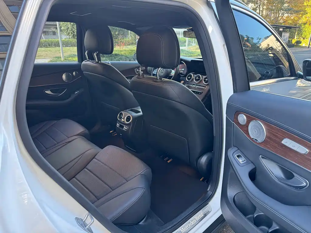 Mercedes-Benz GLC — миниатюра 8