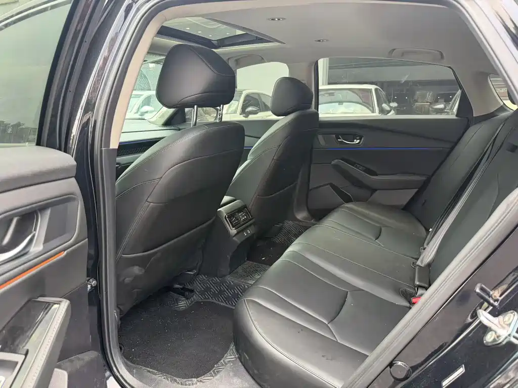 Honda Accord — миниатюра 11