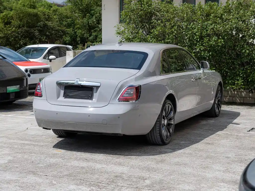 Rolls-Royce Ghost — миниатюра 4