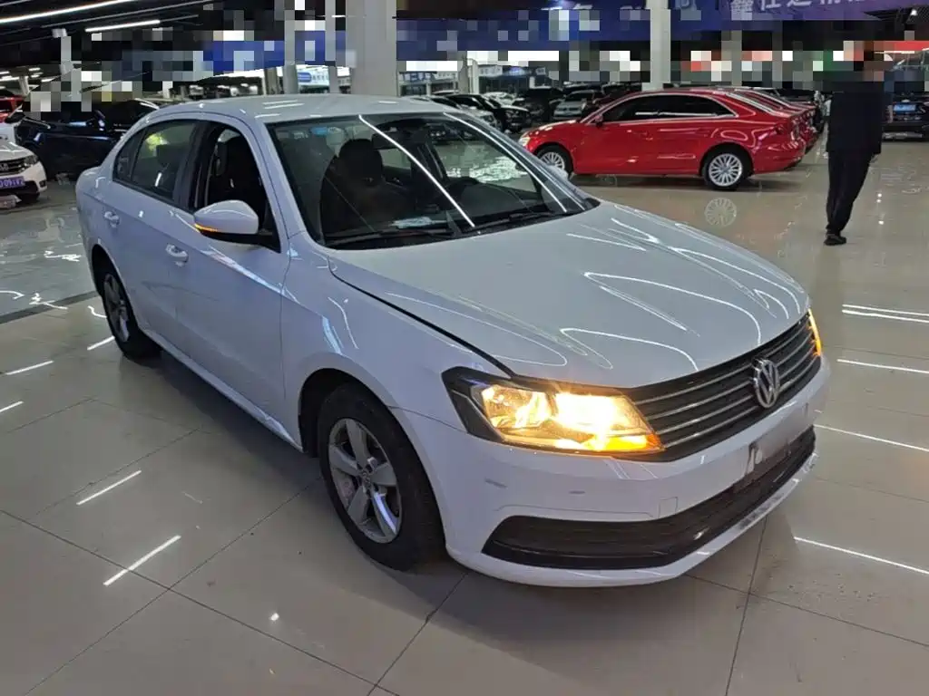 Volkswagen Lavida — миниатюра 4
