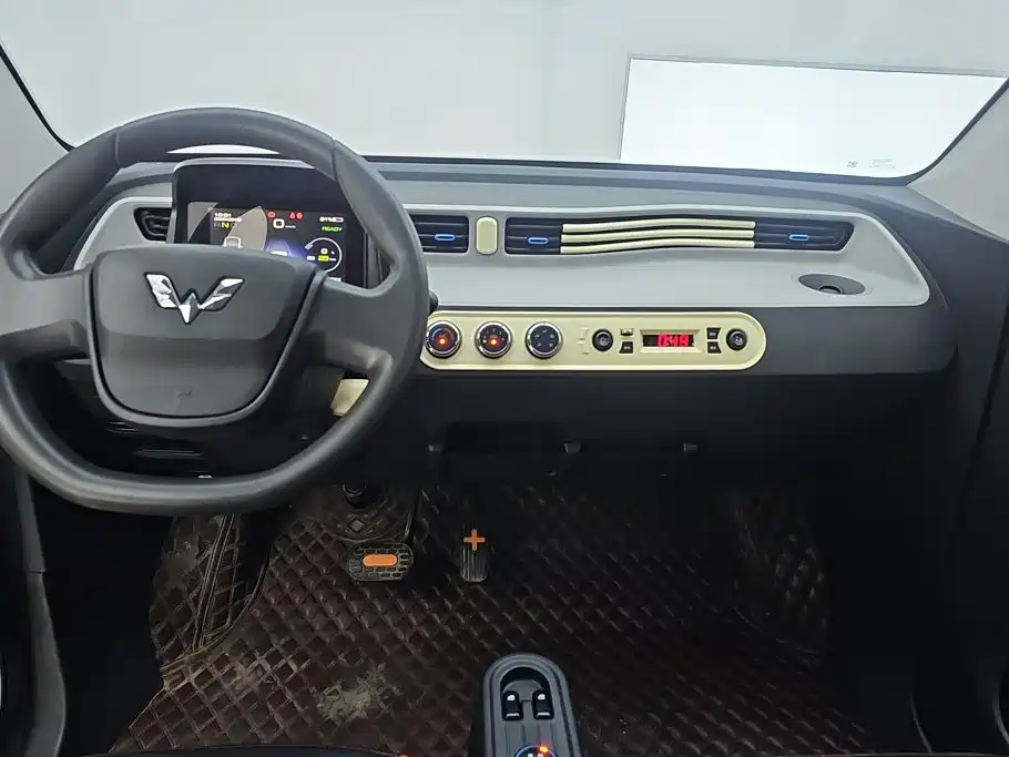 Wuling MINIEV — миниатюра 12