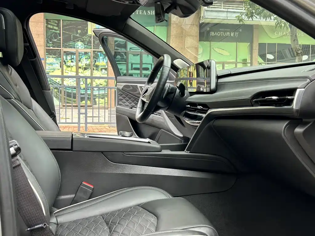 Cadillac CT6 — миниатюра 28