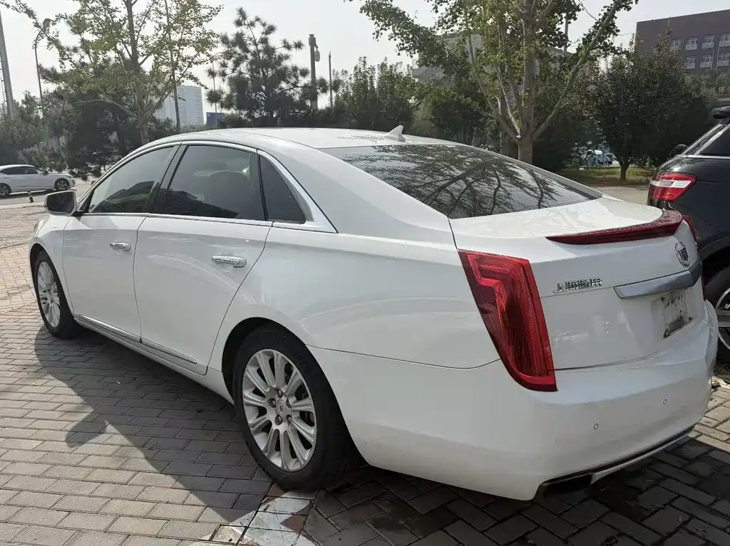 Cadillac XTS — миниатюра 4