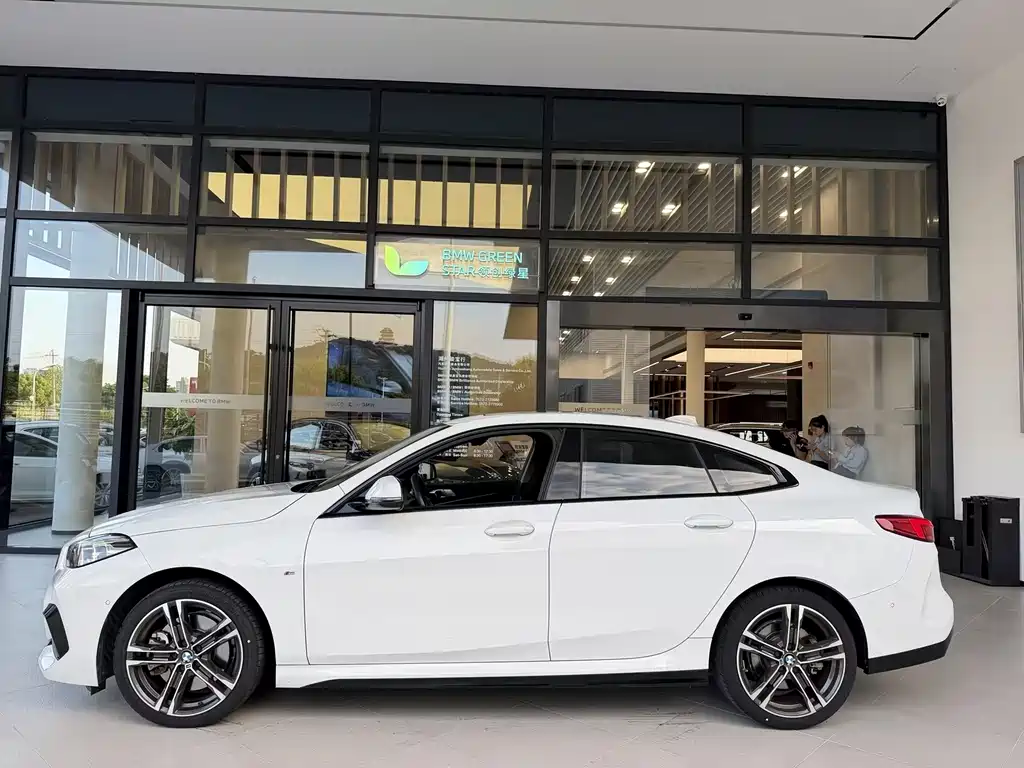 BMW 2 Series (Import) — миниатюра 2