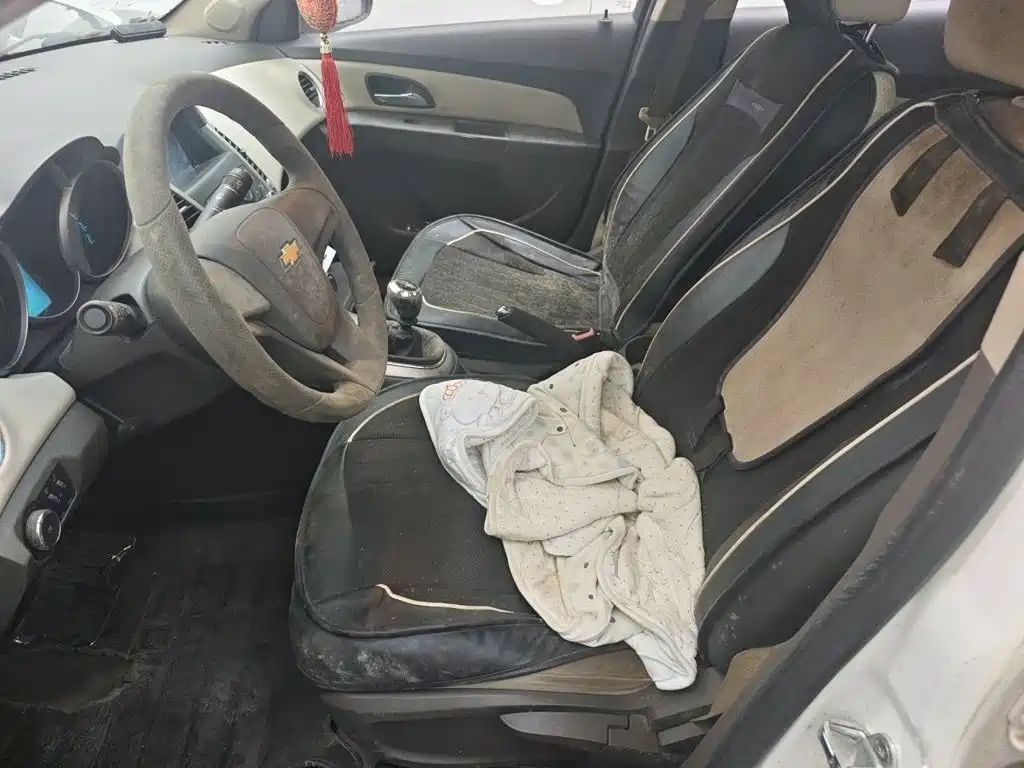 Chevrolet Cruze — миниатюра 16