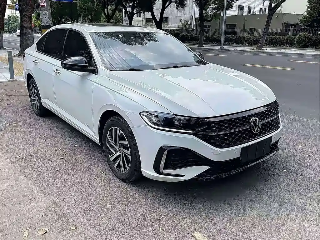 Volkswagen Lavida — миниатюра 2