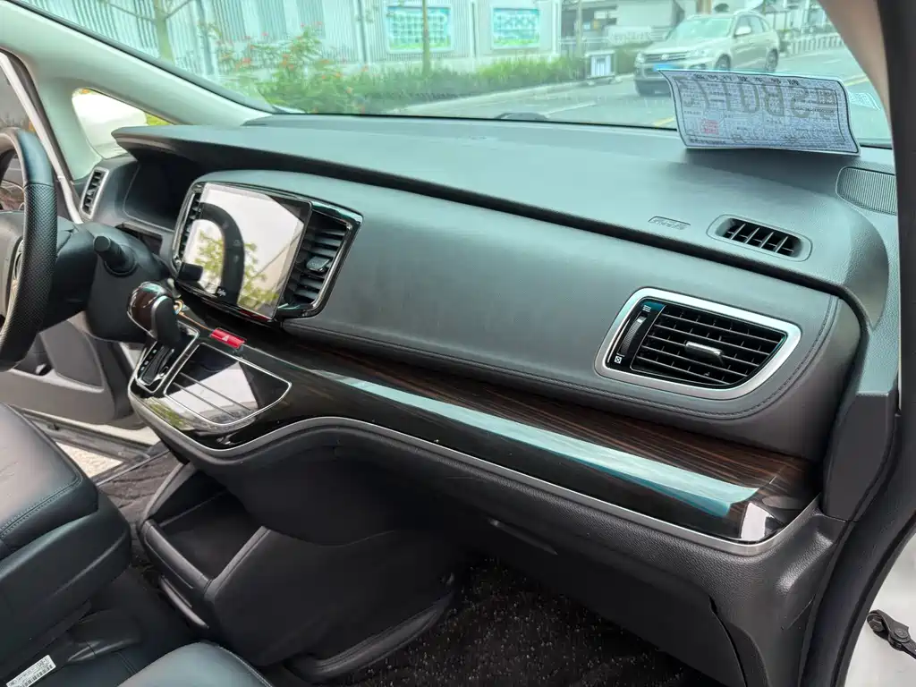 Honda Odyssey — миниатюра 13