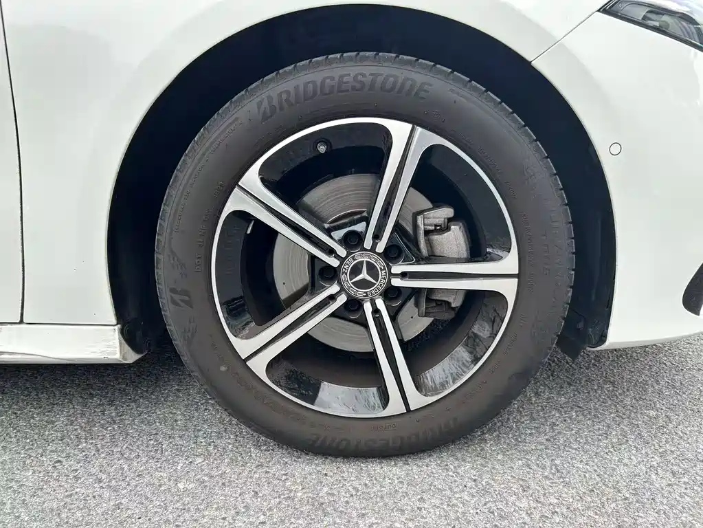 Mercedes-Benz A-Class A 2024 A 200 L Fashion