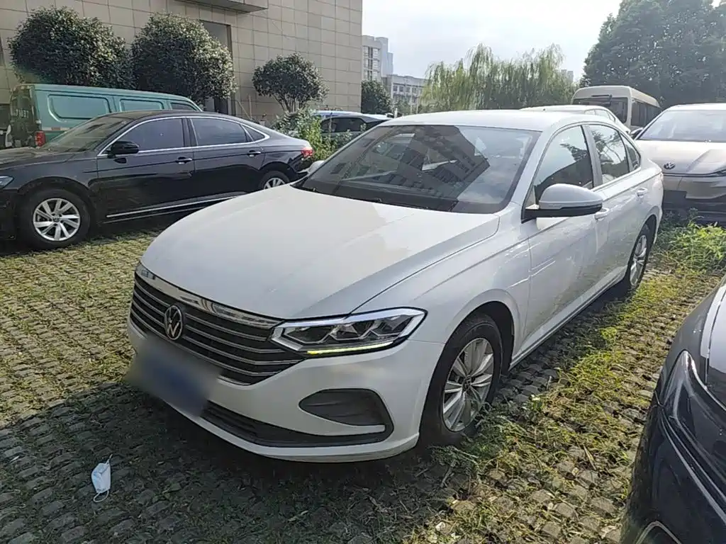 Volkswagen Lavida — миниатюра 2