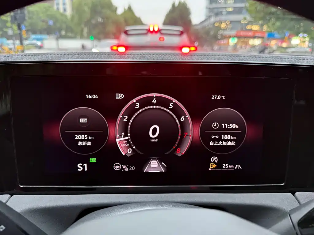 Volkswagen Tiguan L — миниатюра 16