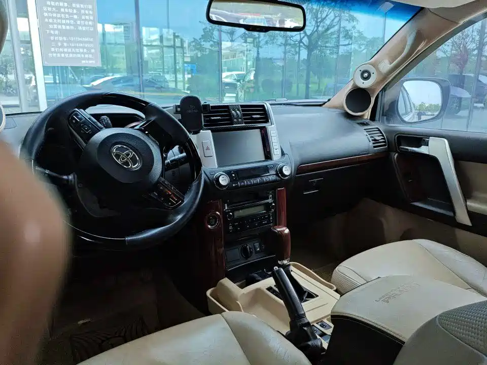 Toyota Prado — миниатюра 3