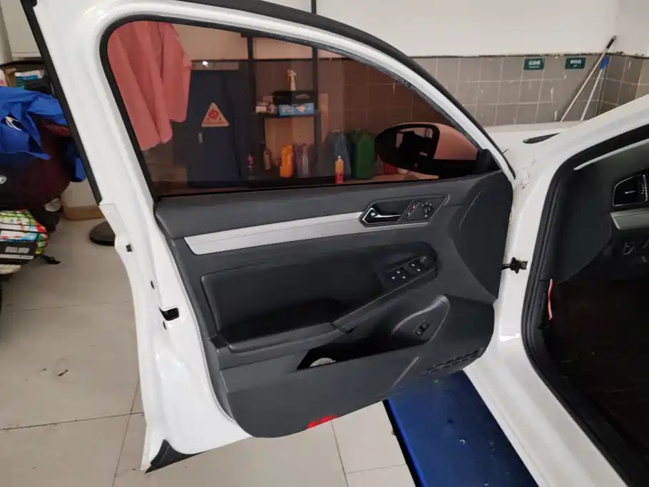 Volkswagen Lamando — миниатюра 7