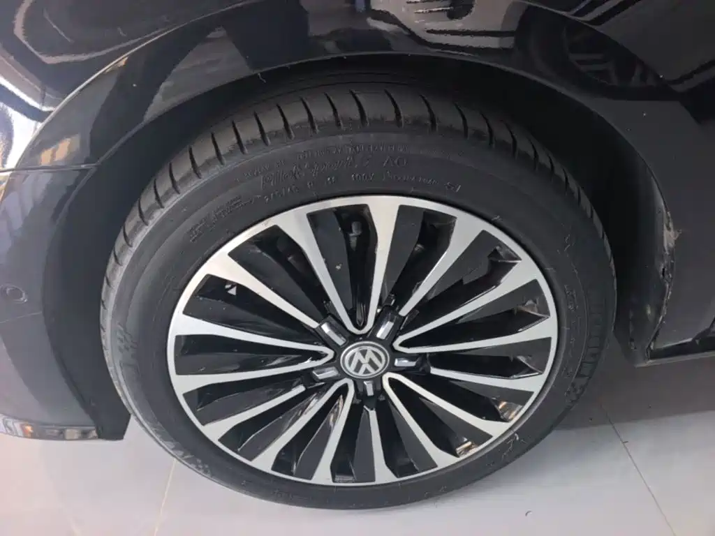 Volkswagen Passat — миниатюра 23