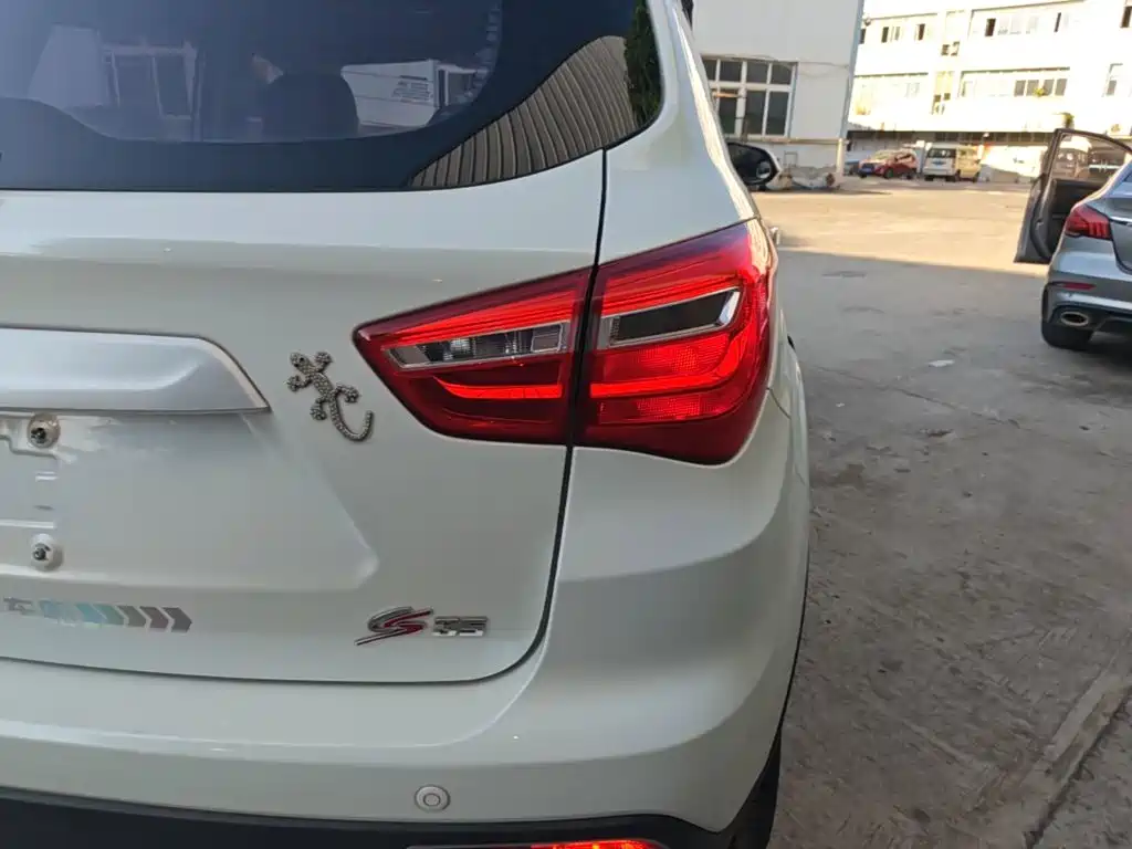 Changan CS35 — миниатюра 8
