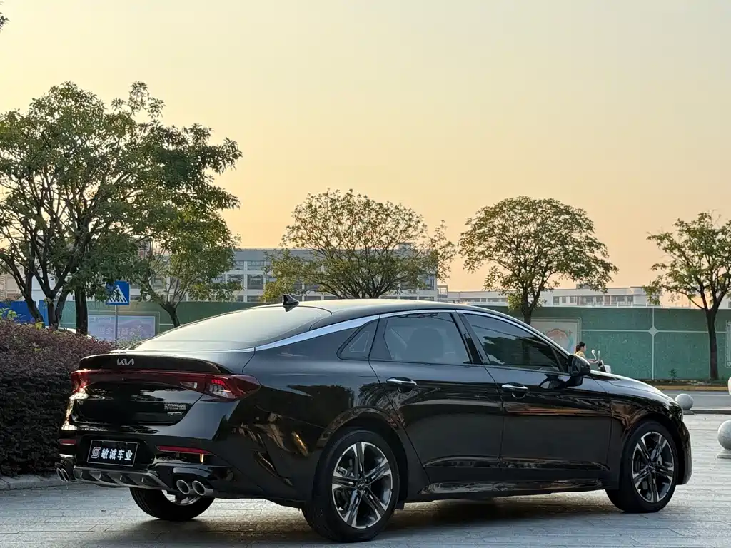 Kia K5 — миниатюра 6