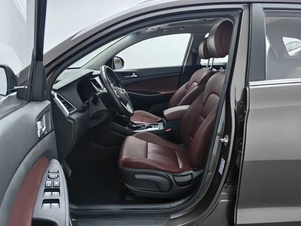 Hyundai Tucson — миниатюра 10
