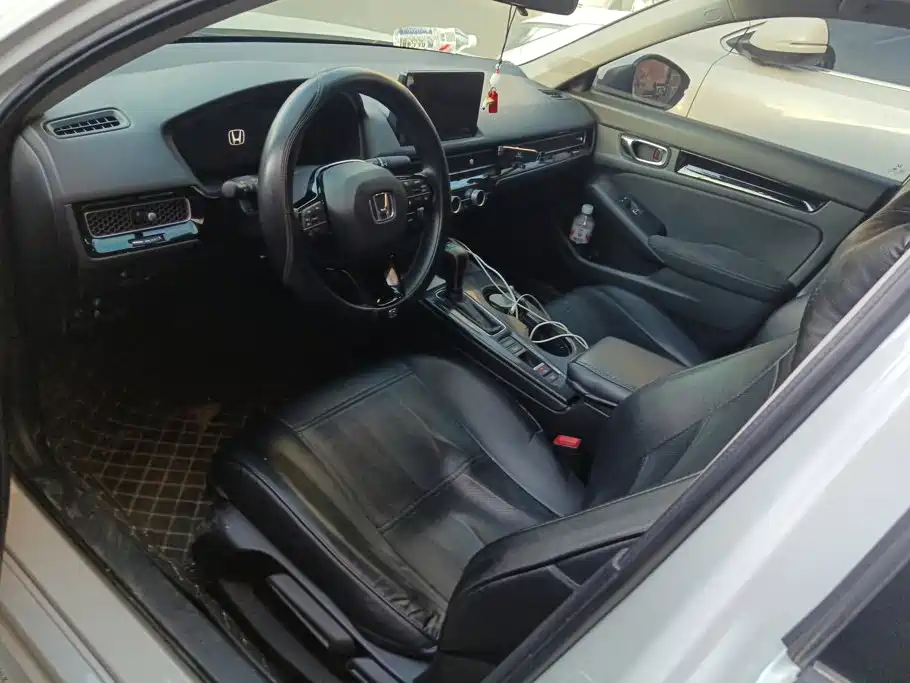 Honda Civic — миниатюра 9