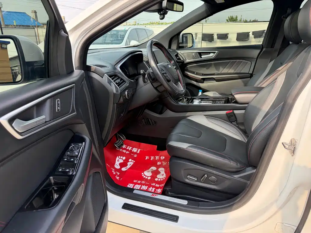 Ford Edge — миниатюра 7