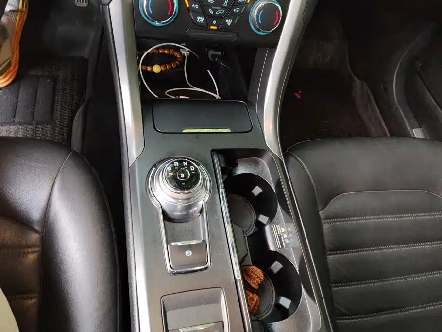 Ford Mondeo — миниатюра 16