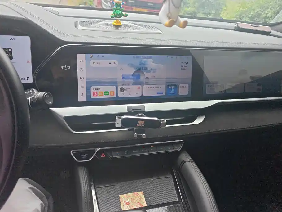 Geely Xingyue L — миниатюра 13