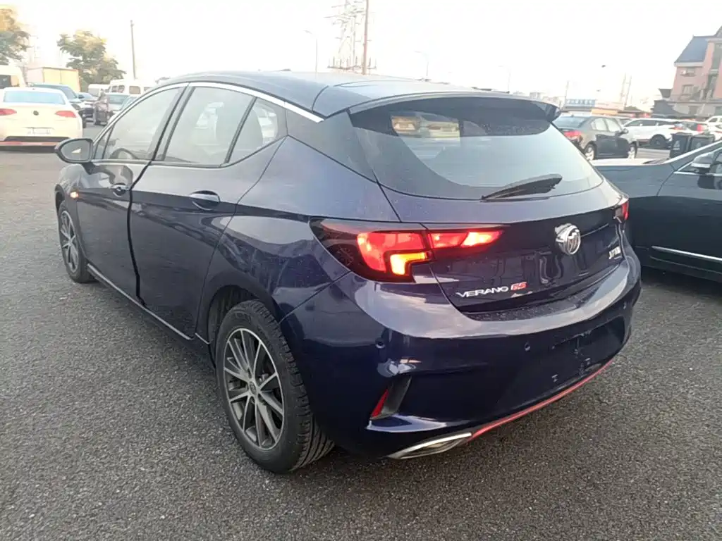 Buick Verano — миниатюра 5