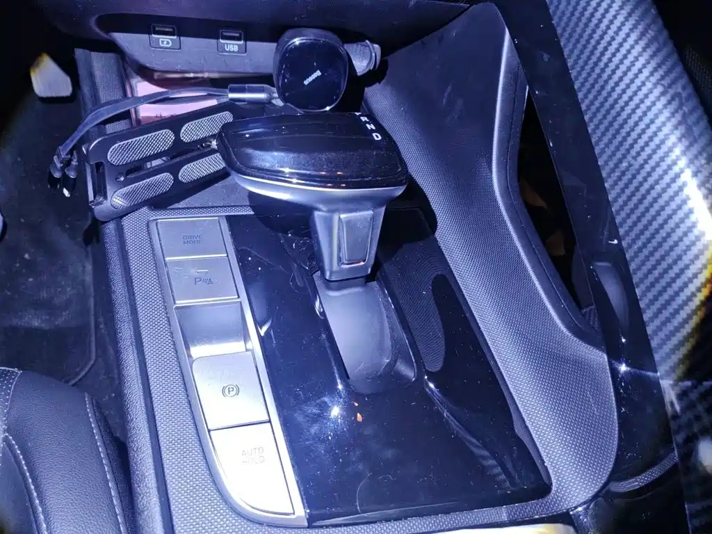 Hyundai Elantra — миниатюра 7