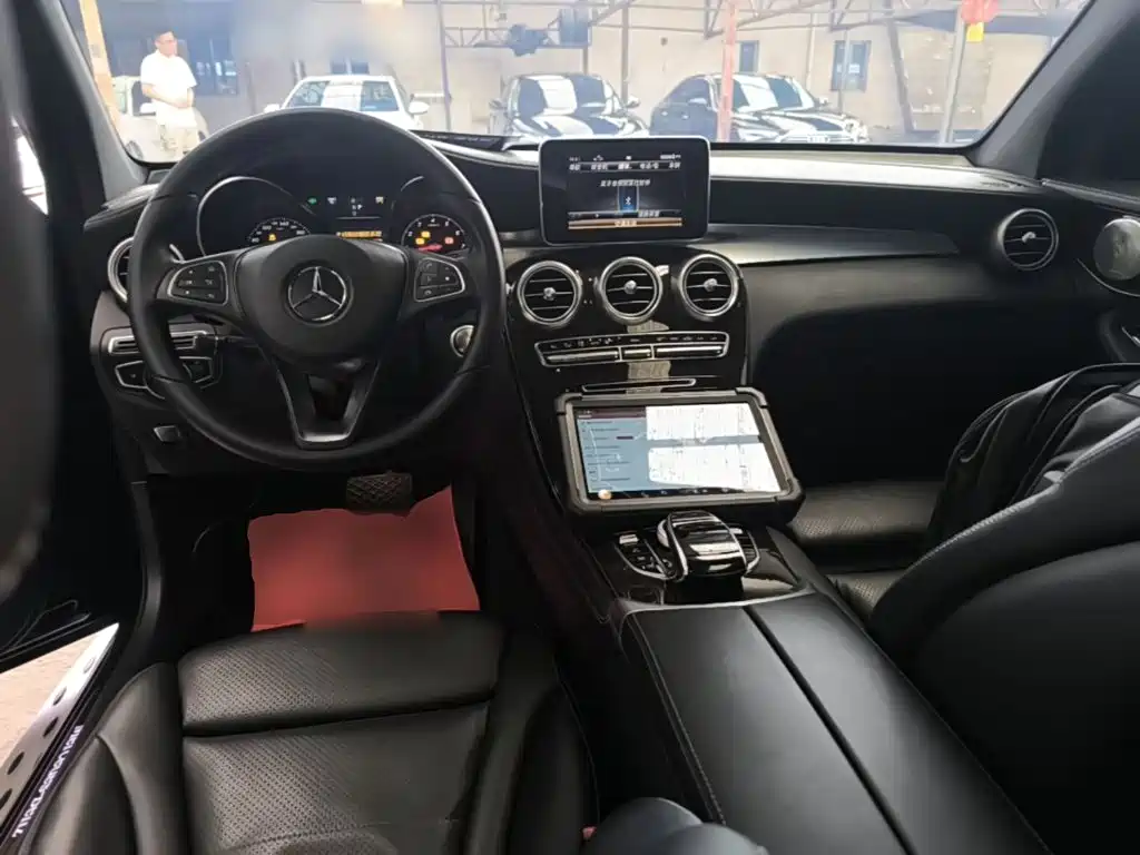 Mercedes-Benz GLC 2018 GLC 260 4MATIC